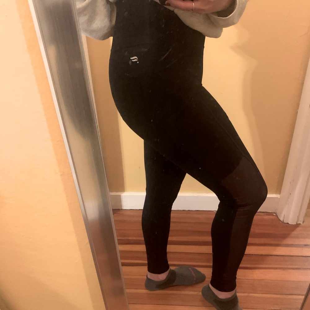 Like New! Fabletics Mila Powerhold Leggings XS